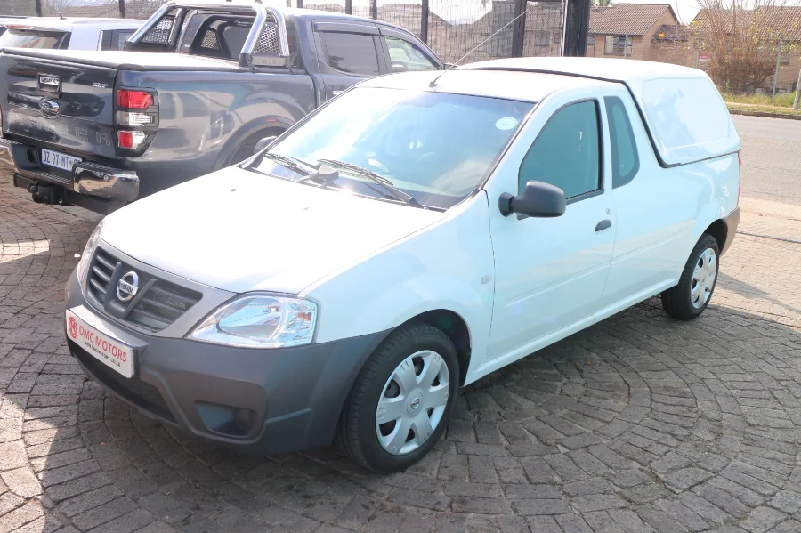 Used 2024 Nissan NP200 1.6i safety pack - OMC Motors Used 2024 Nissan NP200 1.6i safety pack - OMC Motors