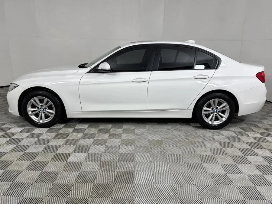 Used 2018 BMW 3 Series 320i sports-auto - WeBuyCars George