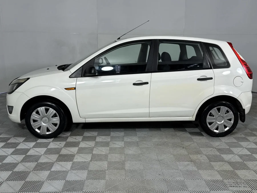 Used 2011 Ford Figo 1.4 Ambiente - WeBuyCars Silverlakes Used 2011 Ford Figo 1.4 Ambiente - WeBuyCars Silverlakes