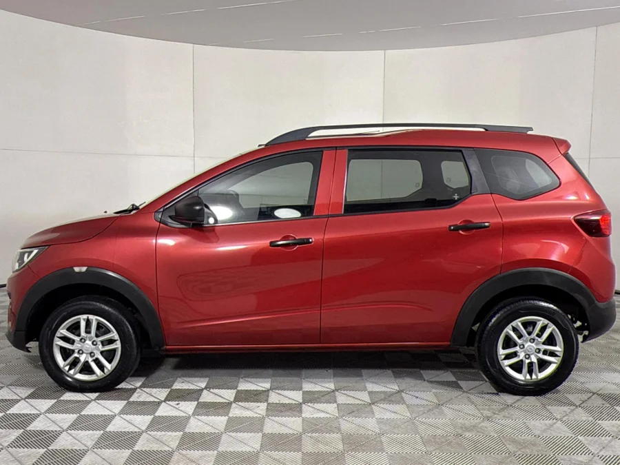 Used 2023 Renault Triber 1.0 Life - WeBuyCars Polokwane