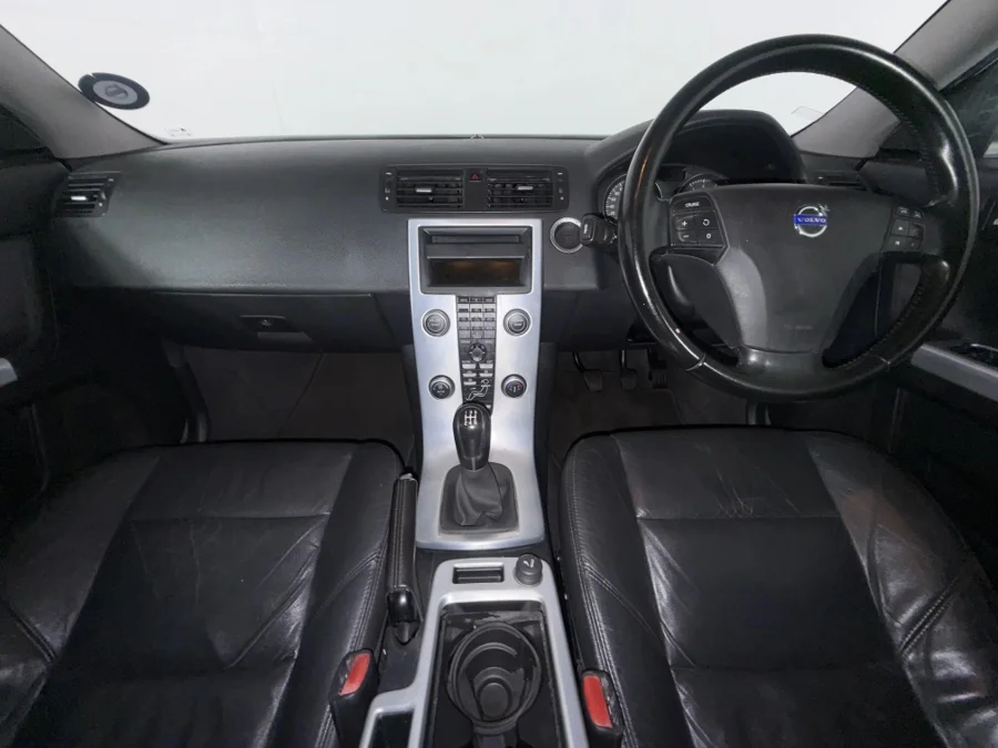 Used 2010 Volvo V50 2.0 - WeBuyCars Durban