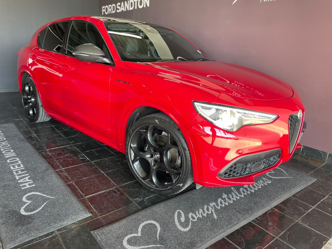 Used 2023 Alfa Romeo Stelvio 2.0T Veloce Q4