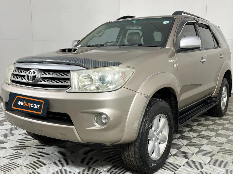 Used 2011 Toyota Fortuner 3.0D-4D 4x4 - WeBuyCars Polokwane Used 2011 Toyota Fortuner 3.0D-4D 4x4 - WeBuyCars Polokwane