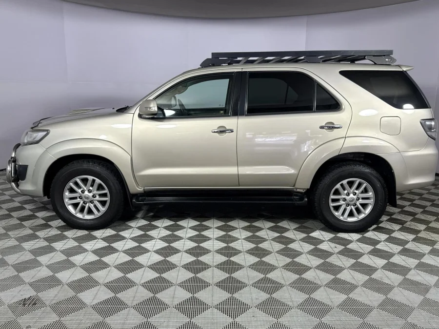 Used 2013 Toyota Fortuner 3.0D-4D 4x4 Limited - WeBuyCars Durban