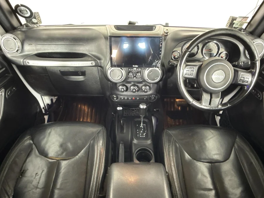 Used 2016 Jeep Wrangler Unlimited 3.6L Rubicon X - WeBuyCars Polokwane