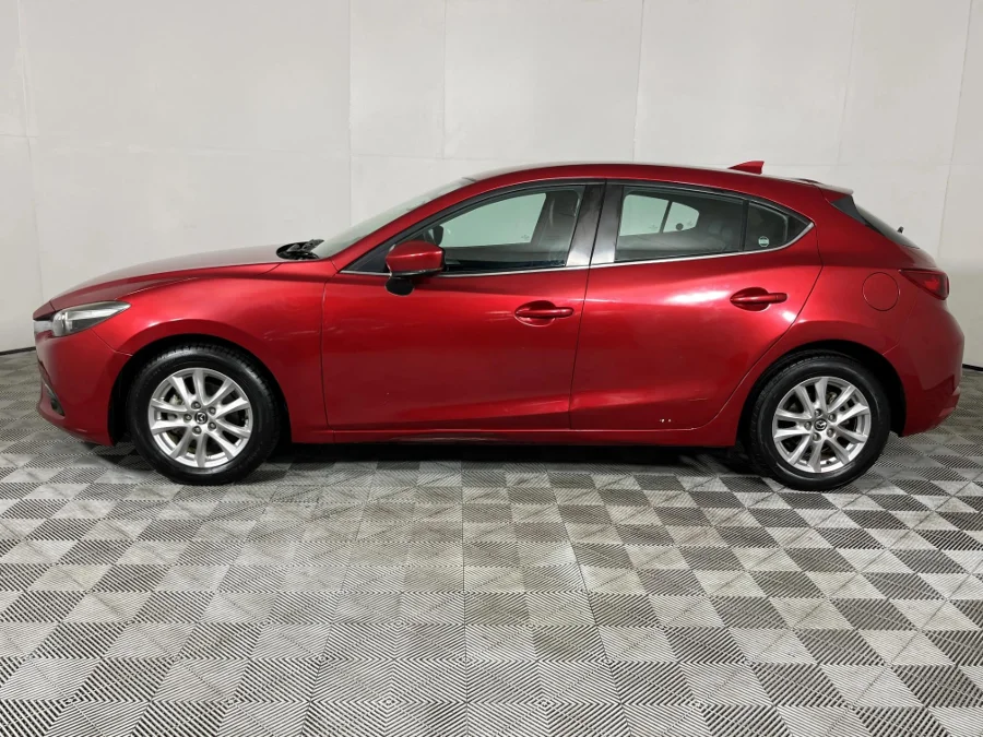 Used 2016 Mazda Mazda3 hatch 1.6 Dynamic - WeBuyCars The Dome Used 2016 Mazda Mazda3 hatch 1.6 Dynamic - WeBuyCars The Dome