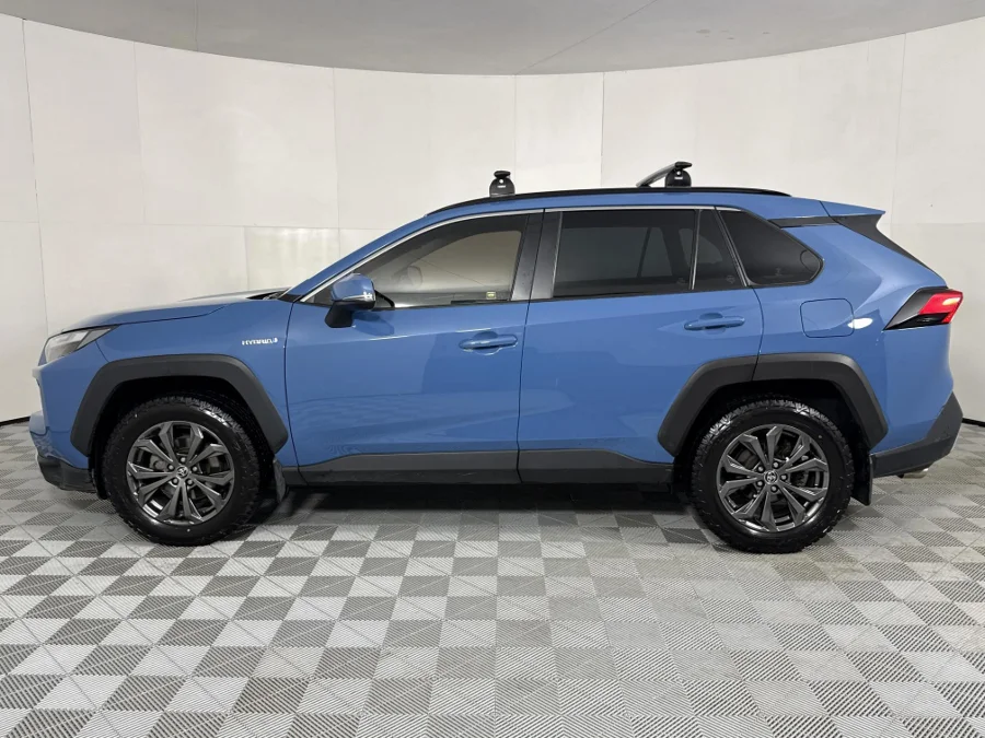 Used 2022 Toyota RAV4 2.5 Hybrid GX-R E-Four - WeBuyCars Gqeberha