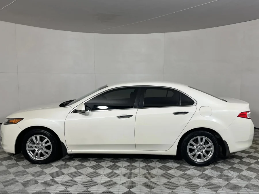 Used 2009 Honda Accord 2.0 Executive - WeBuyCars JHB South Used 2009 Honda Accord 2.0 Executive - WeBuyCars JHB South