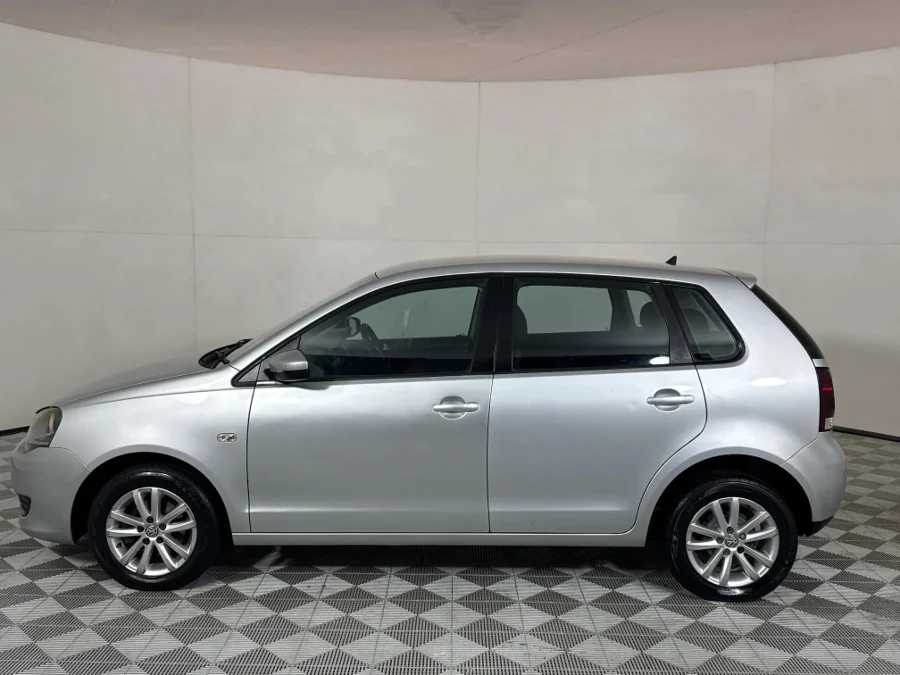 Used 2018 Volkswagen Polo Vivo hatch 1.4 Trendline - WeBuyCars JHB South