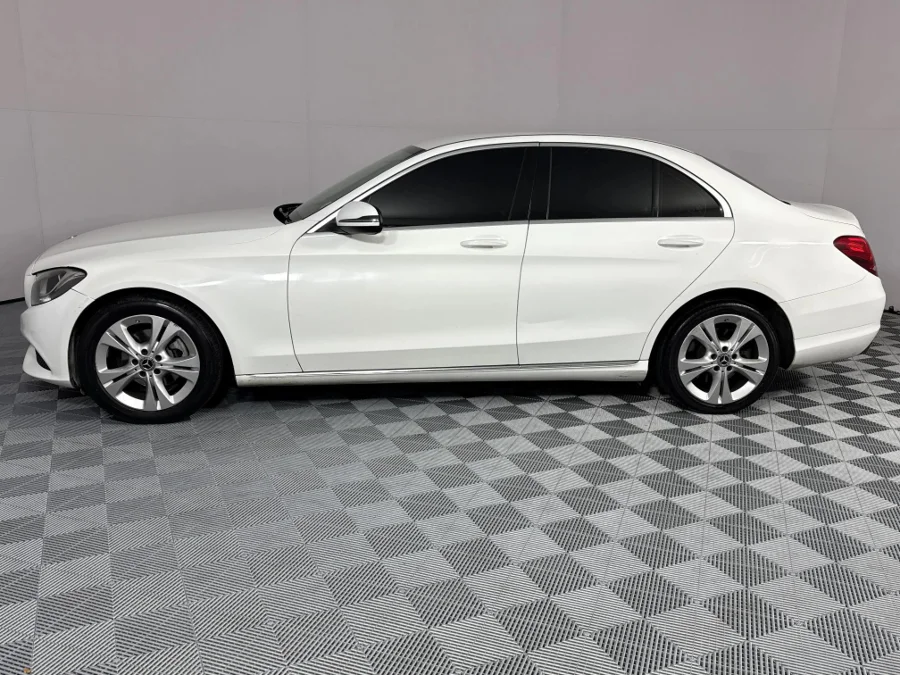 Used 2017 Mercedes-Benz C-Class C180 auto - WeBuyCars Lansdowne Used 2017 Mercedes-Benz C-Class C180 auto - WeBuyCars Lansdowne