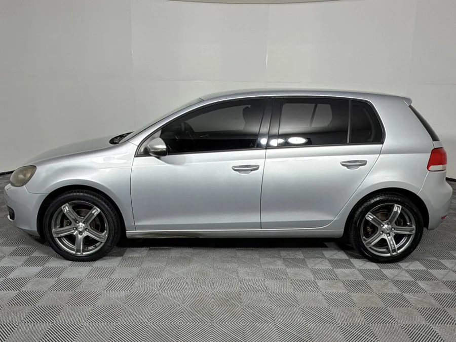 Used 2010 Volkswagen Golf 1.6TDI Comfortline auto - WeBuyCars Witbank Used 2010 Volkswagen Golf 1.6TDI Comfortline auto - WeBuyCars Witbank