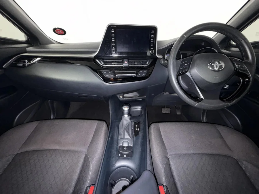 Used 2020 Toyota C-HR 1.2T Plus auto - WeBuyCars Silverlakes