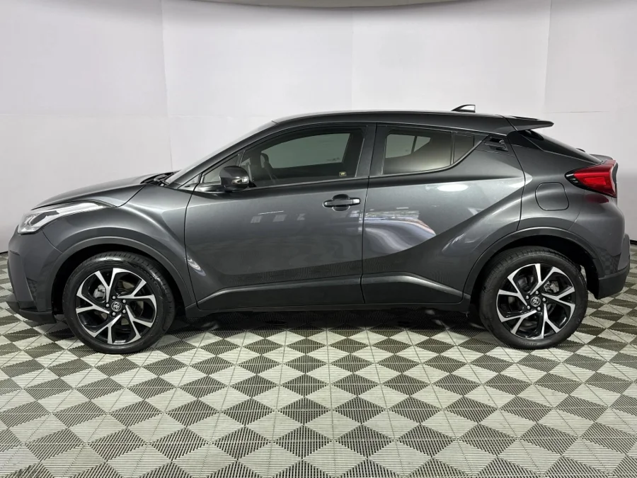 Used 2020 Toyota C-HR 1.2T Plus auto - WeBuyCars Silverlakes