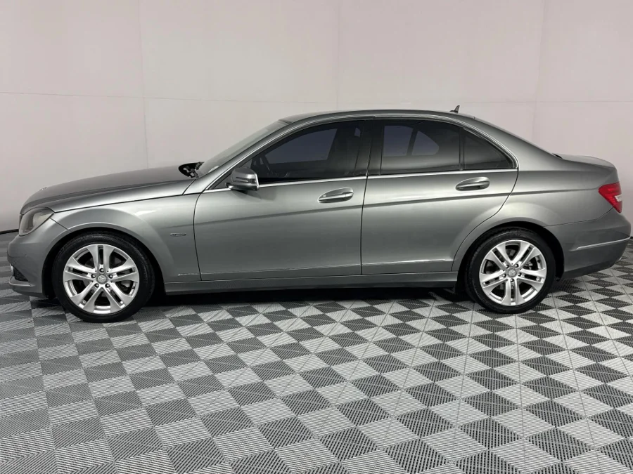 Used 2012 Mercedes-Benz C-Class C200 Avantgarde AMG Sports - WeBuyCars Lansdowne Used 2012 Mercedes-Benz C-Class C200 Avantgarde AMG Sports - WeBuyCars Lansdowne