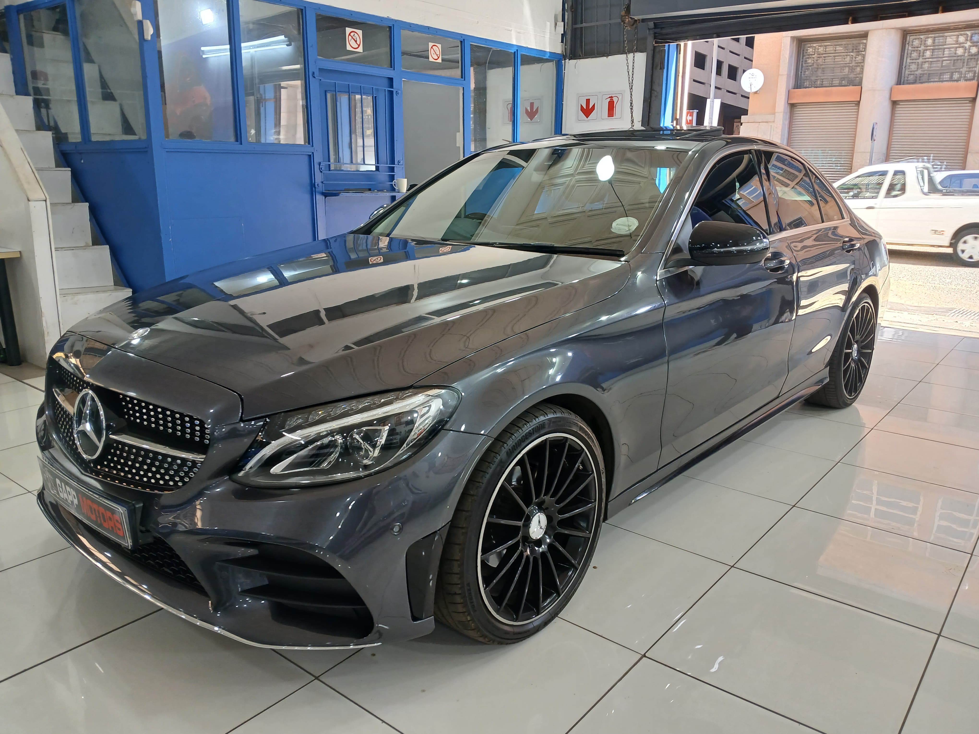 Used 2014 Mercedes-Benz C-Class C180 Elegance auto