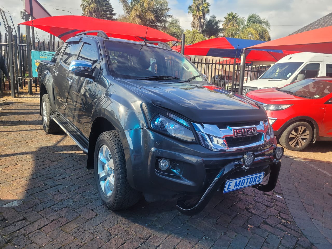 Used 2016 Isuzu KB 300D-Teq double cab LX auto