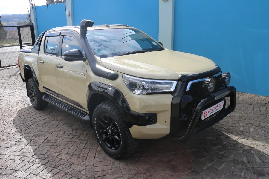 Used 2022 Toyota Hilux 2.8GD-6 double cab Raider Dakar auto - OMC Motors Used 2022 Toyota Hilux 2.8GD-6 double cab Raider Dakar auto - OMC Motors