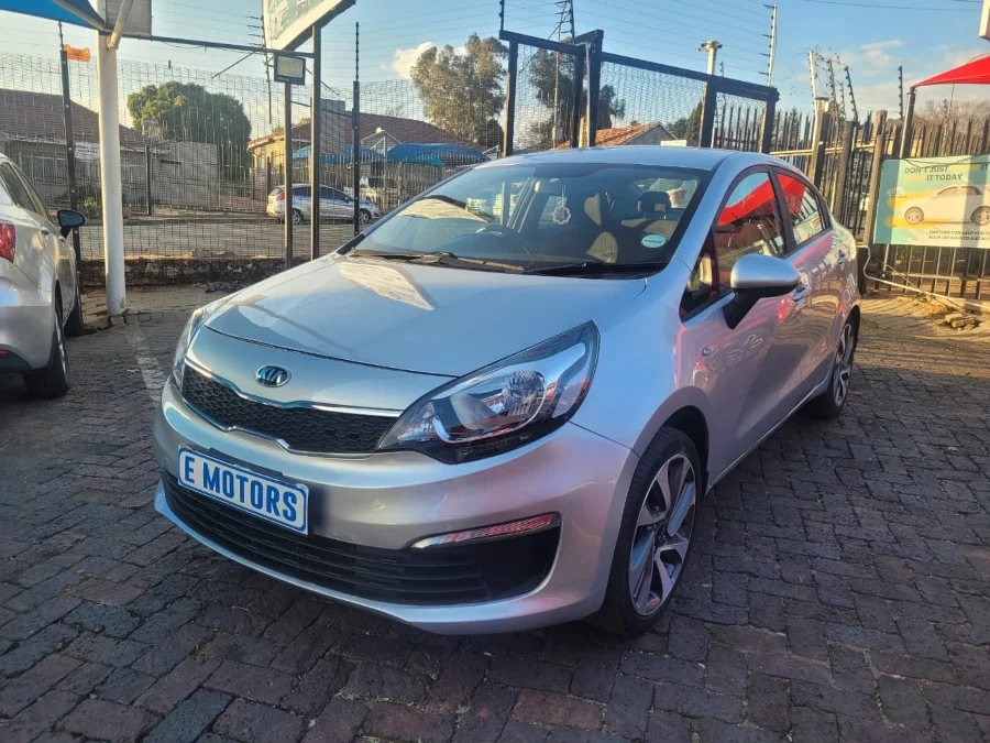 Used 2016 Kia Rio sedan 1.2 - E Motors