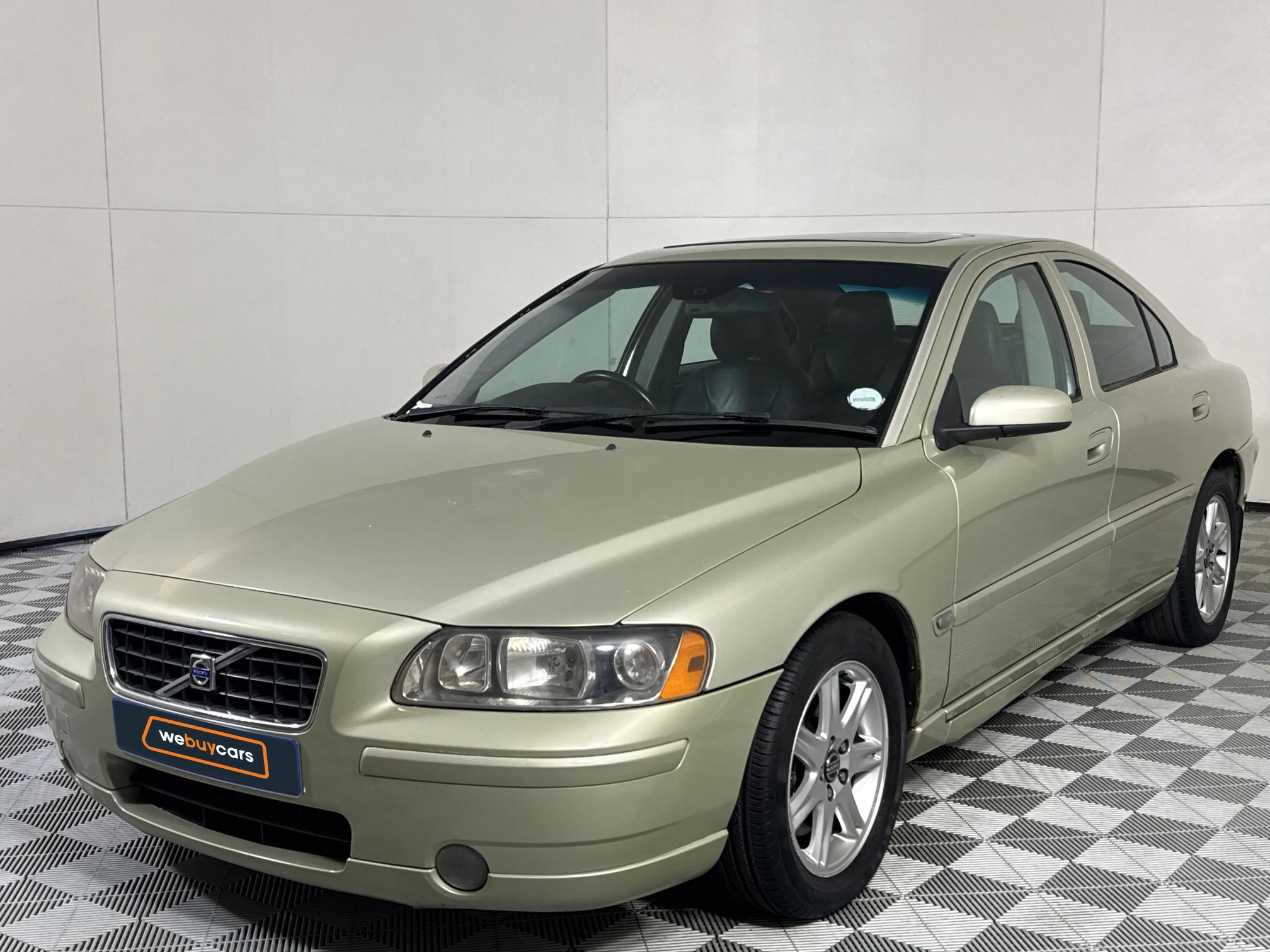 Used 2005 Volvo S60 2.0T automatic