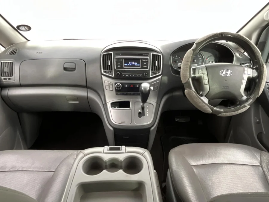 Used 2017 Hyundai H-1 2.5VGTi bus Elite 9-seater - WeBuyCars Germiston Used 2017 Hyundai H-1 2.5VGTi bus Elite 9-seater - WeBuyCars Germiston