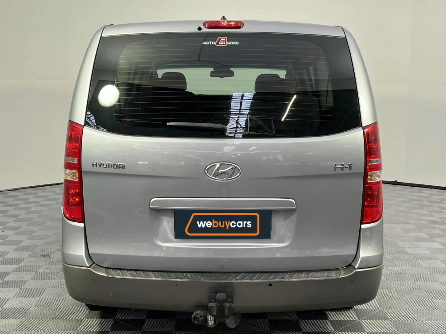 Used 2017 Hyundai H-1 2.5VGTi bus Elite 9-seater - WeBuyCars Germiston Used 2017 Hyundai H-1 2.5VGTi bus Elite 9-seater - WeBuyCars Germiston