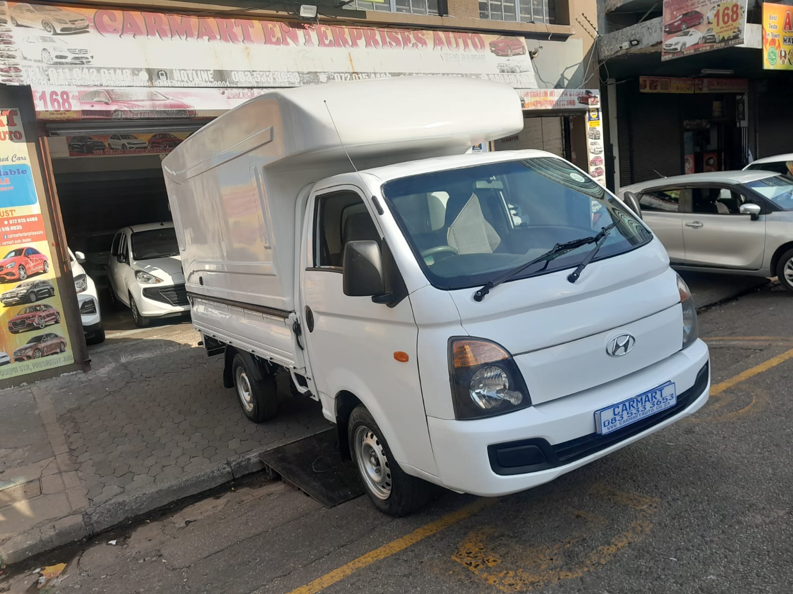 Used 2015 Hyundai H-100 Bakkie 2.6D deck