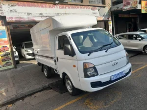 Used 2015 Hyundai H-100 Bakkie 2.6D deck