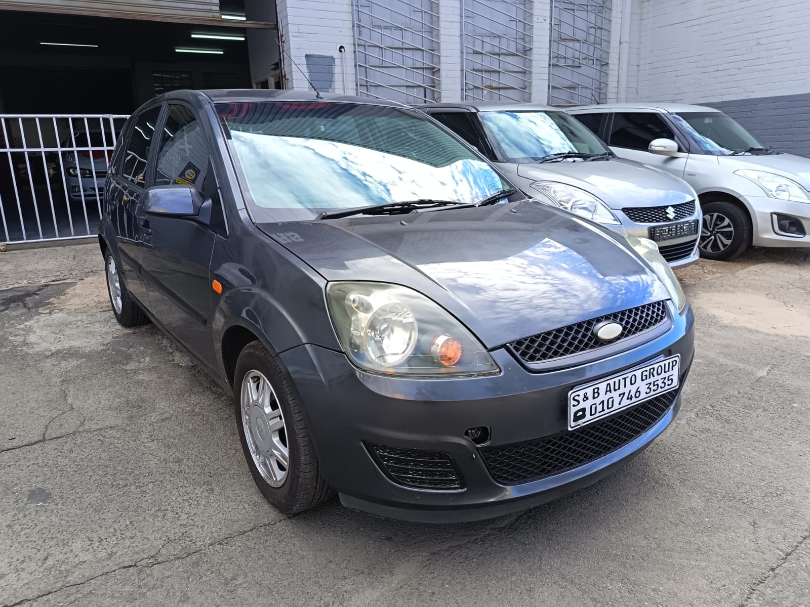 Used 2006 Ford Fiesta sedan 1.4 Ambiente