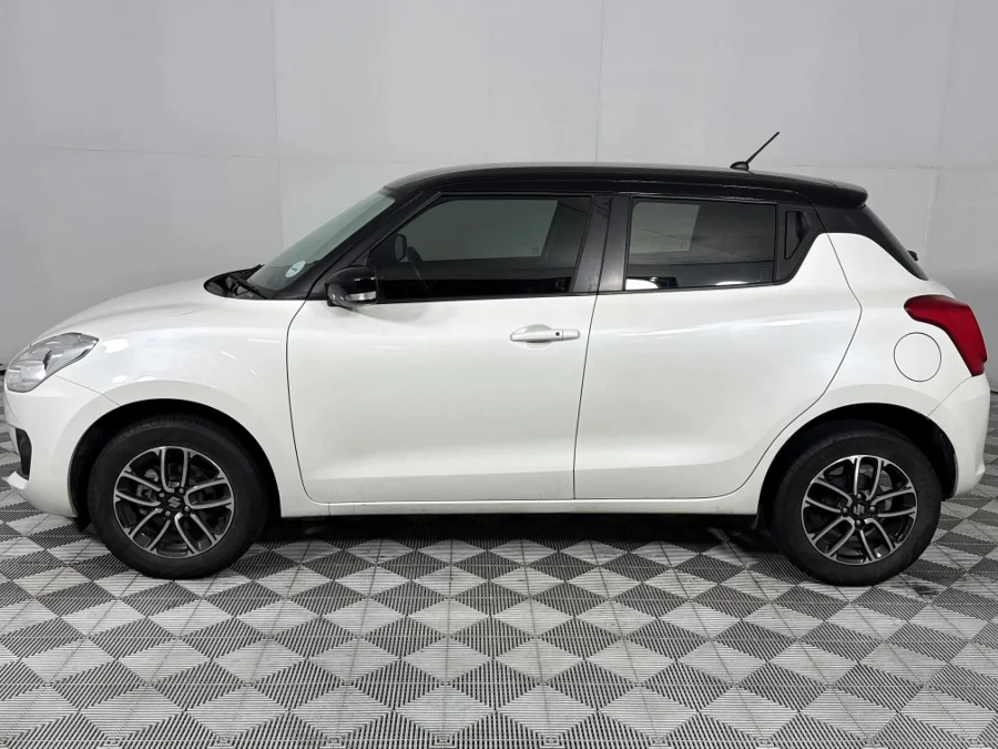 Used 2023 Suzuki Swift 1.2 GLX auto - WeBuyCars Lansdowne