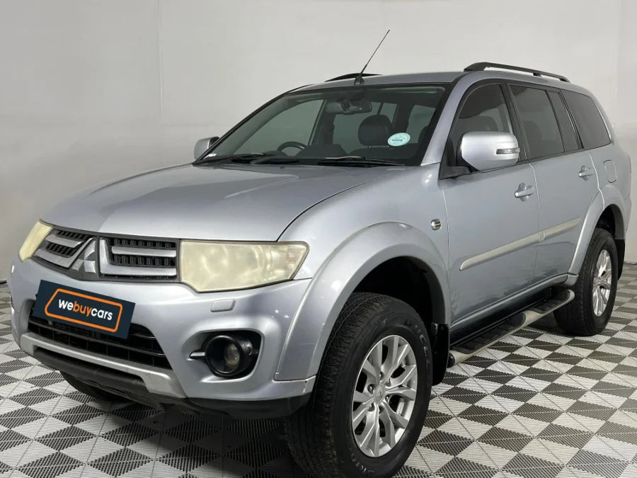 Used 2014 Mitsubishi Pajero Sport 2.5DI-D auto - WeBuyCars Silverlakes Used 2014 Mitsubishi Pajero Sport 2.5DI-D auto - WeBuyCars Silverlakes