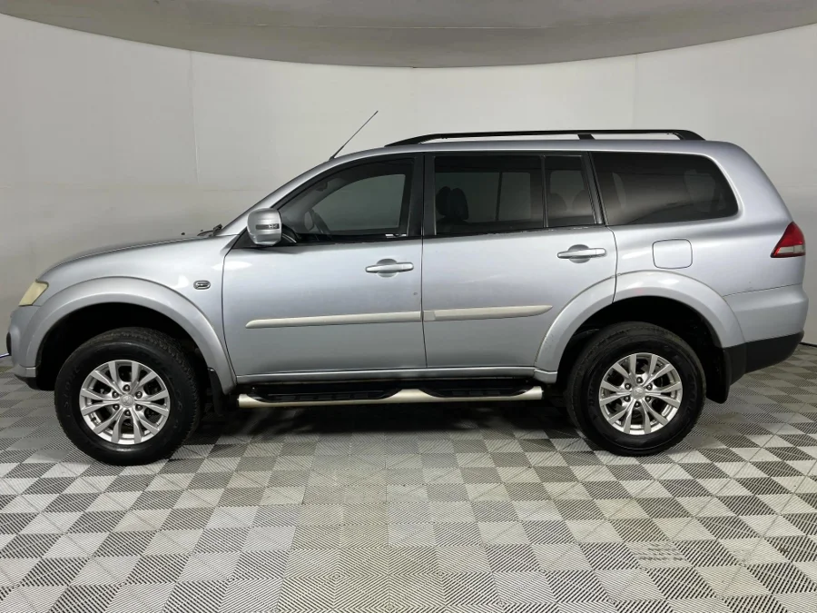 Used 2014 Mitsubishi Pajero Sport 2.5DI-D auto - WeBuyCars Silverlakes Used 2014 Mitsubishi Pajero Sport 2.5DI-D auto - WeBuyCars Silverlakes