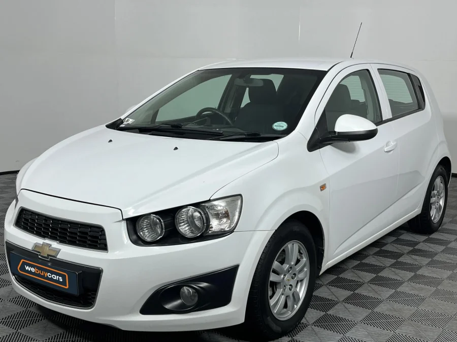 Used 2012 Chevrolet Sonic hatch 1.6 LS Black&White Edition - WeBuyCars Witbank Used 2012 Chevrolet Sonic hatch 1.6 LS Black&White Edition - WeBuyCars Witbank