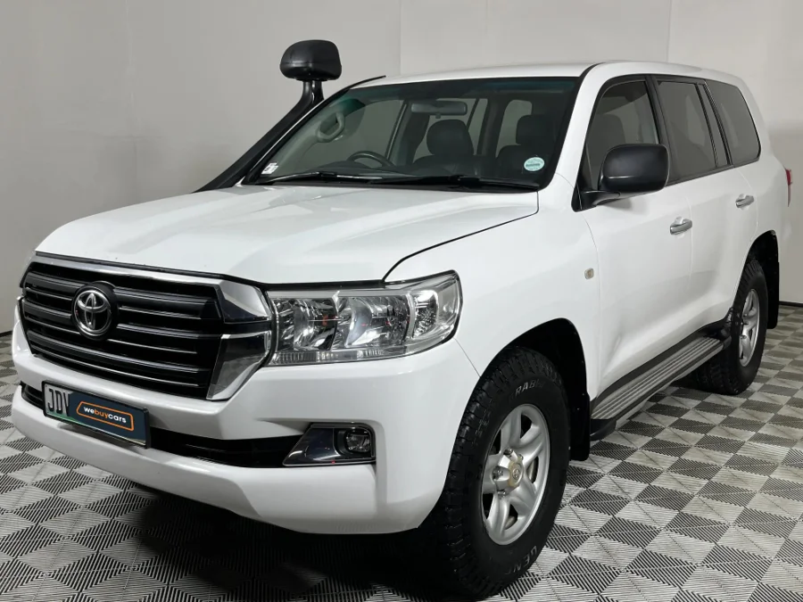 Used 2017 Toyota Land Cruiser 200 4.5D-4D V8 GX-R - WeBuyCars The Dome Used 2017 Toyota Land Cruiser 200 4.5D-4D V8 GX-R - WeBuyCars The Dome
