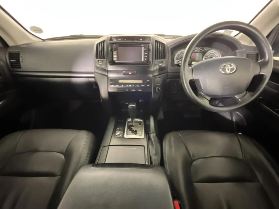 Used 2017 Toyota Land Cruiser 200 4.5D-4D V8 GX-R - WeBuyCars The Dome Used 2017 Toyota Land Cruiser 200 4.5D-4D V8 GX-R - WeBuyCars The Dome