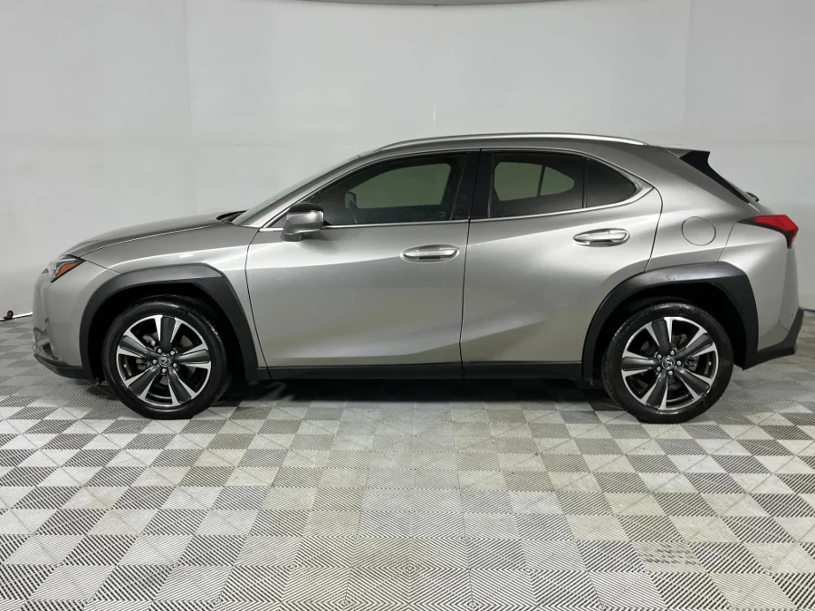 Used 2019 Lexus UX 200 EX - WeBuyCars Silverlakes