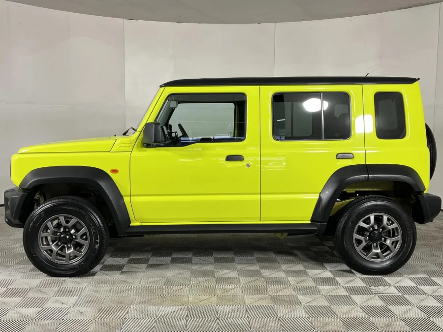 Used 2024 Suzuki Jimny 1.5 GL AllGrip 5-door manual - WeBuyCars The Dome