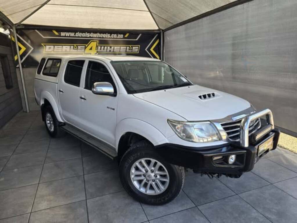 Used 2012 Toyota Hilux 3.0D-4D double cab 4x4 Raider Dakar edition auto