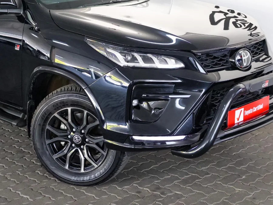Used 2025 Toyota Fortuner 2.8GD-6 4x4 GR-Sport - SMG Toyota Cresta Used 2025 Toyota Fortuner 2.8GD-6 4x4 GR-Sport - SMG Toyota Cresta