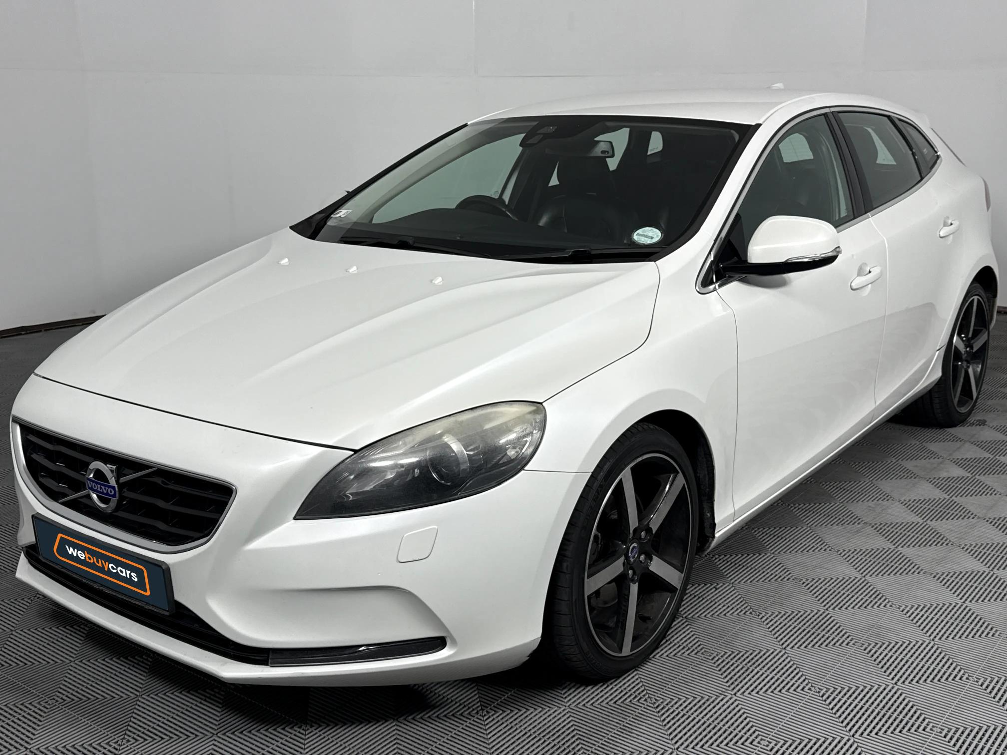 Used 2014 Volvo V40 T3 Essential
