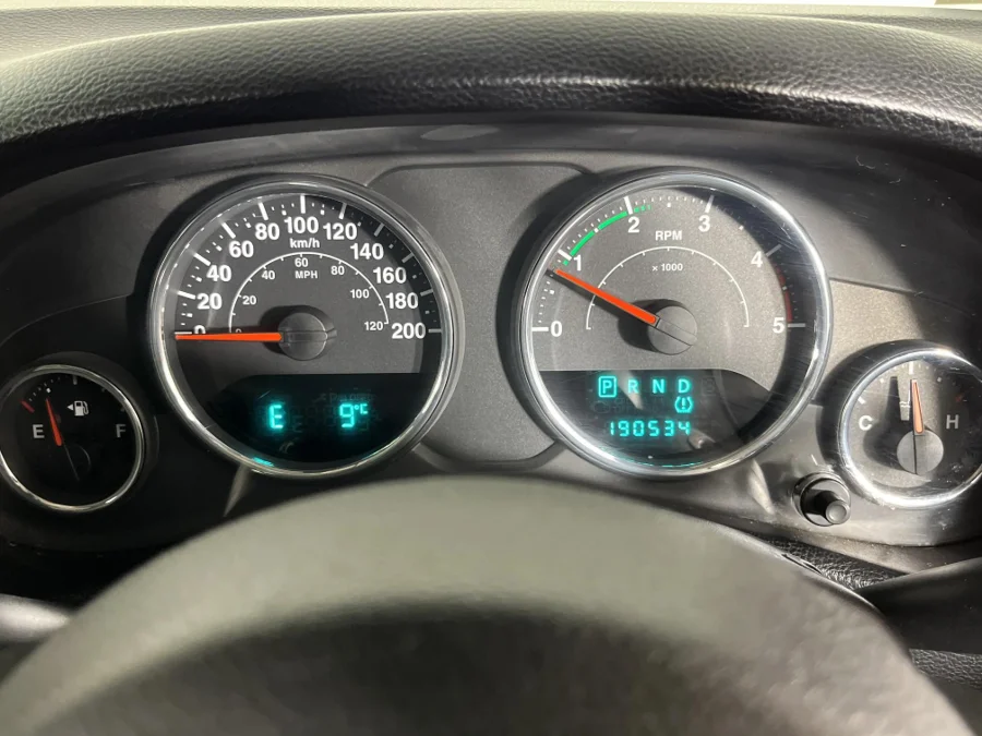 Used 2013 Jeep Wrangler 2.8CRD Sahara - WeBuyCars The Dome Used 2013 Jeep Wrangler 2.8CRD Sahara - WeBuyCars The Dome