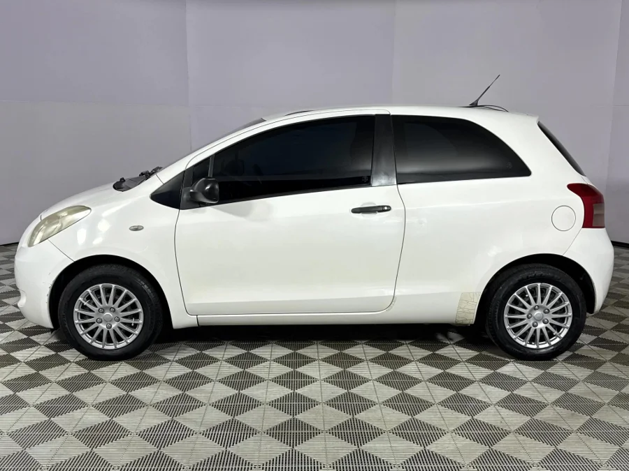 Used 2008 Toyota Yaris 1.0 3-door T1 (aircon+CD) - WeBuyCars Durban Used 2008 Toyota Yaris 1.0 3-door T1 (aircon+CD) - WeBuyCars Durban