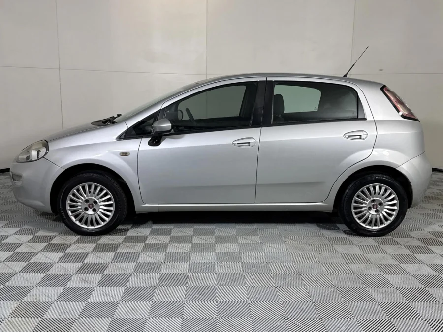 Used 2013 Fiat Punto 1.4 Easy - WeBuyCars Midstream Used 2013 Fiat Punto 1.4 Easy - WeBuyCars Midstream