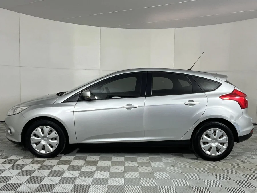 Used 2013 Ford Focus sedan 1.6 Ambiente - WeBuyCars Polokwane Used 2013 Ford Focus sedan 1.6 Ambiente - WeBuyCars Polokwane