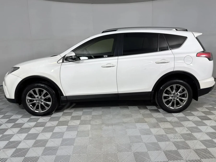 Used 2016 Toyota RAV4 2.5 AWD VX - WeBuyCars Silverlakes Used 2016 Toyota RAV4 2.5 AWD VX - WeBuyCars Silverlakes