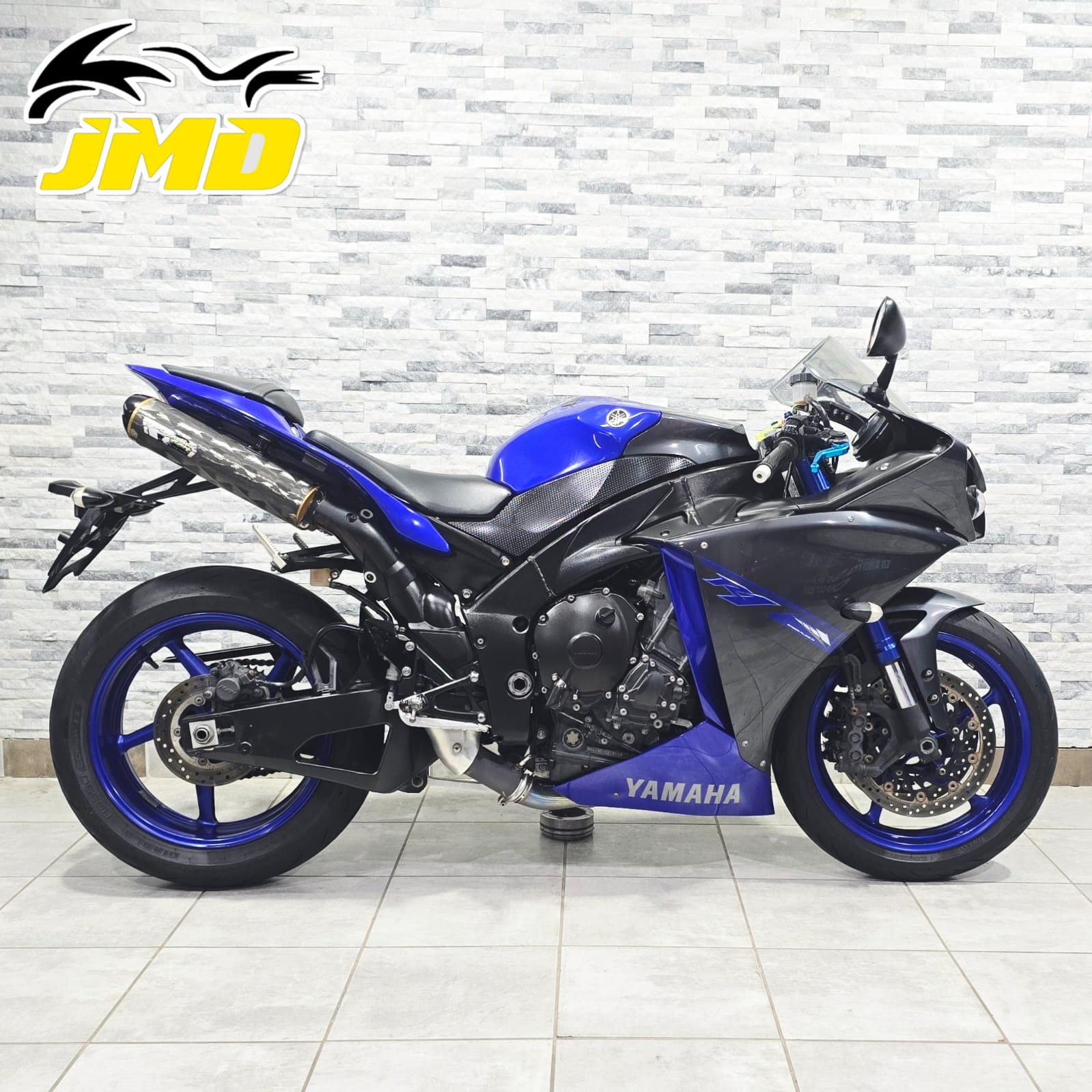 2014 YAMAHA YZF-R1