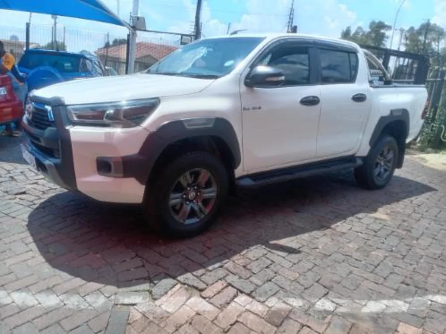 Used 2022 Toyota Hilux 2.4GD-6 double cab SRX - E Motors Used 2022 Toyota Hilux 2.4GD-6 double cab SRX - E Motors