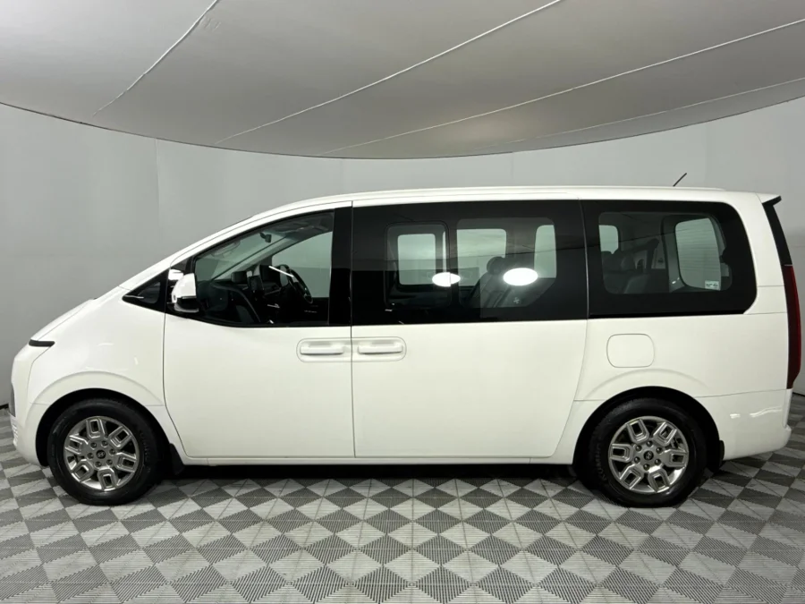 Used 2024 Hyundai Staria 2.2D Executive 9-seater - WeBuyCars Richmond Used 2024 Hyundai Staria 2.2D Executive 9-seater - WeBuyCars Richmond