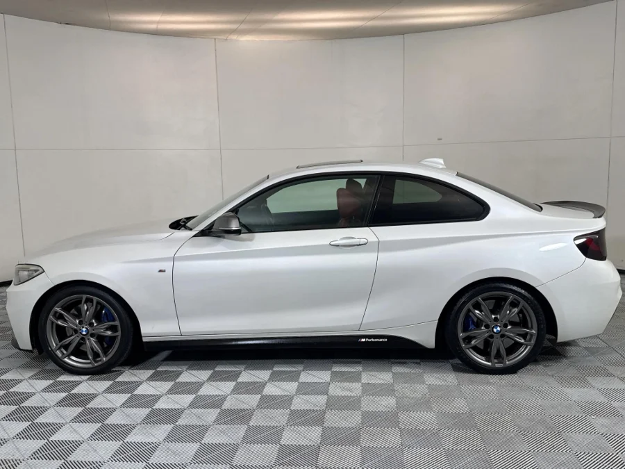 Used 2015 BMW 2 Series M235i coupe - WeBuyCars Midstream