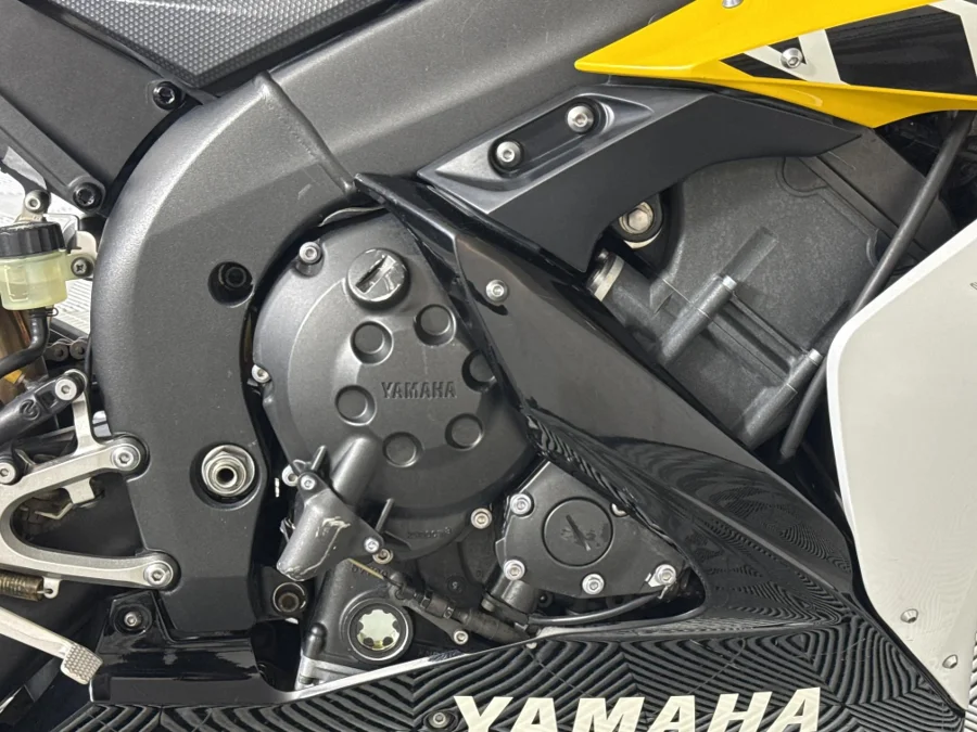 Used 2006 Yamaha YZF R1 - WeBuyCars Midstream Used 2006 Yamaha YZF R1 - WeBuyCars Midstream
