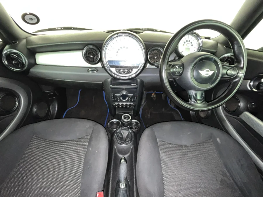 Used 2011 MINI Hatch Cooper - WeBuyCars The Dome Used 2011 MINI Hatch Cooper - WeBuyCars The Dome
